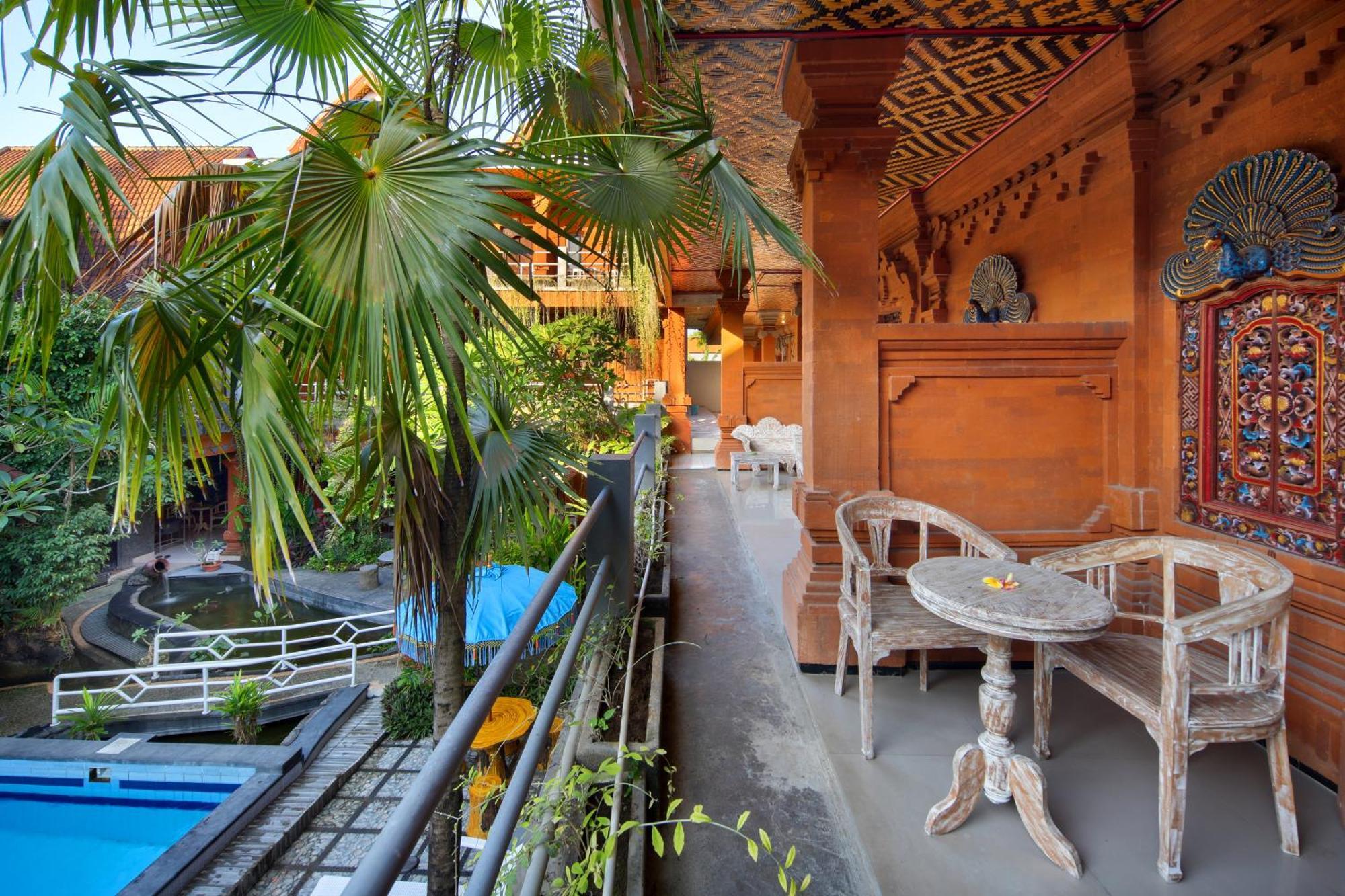Hotel Lumbung Sari Legian Habitación foto